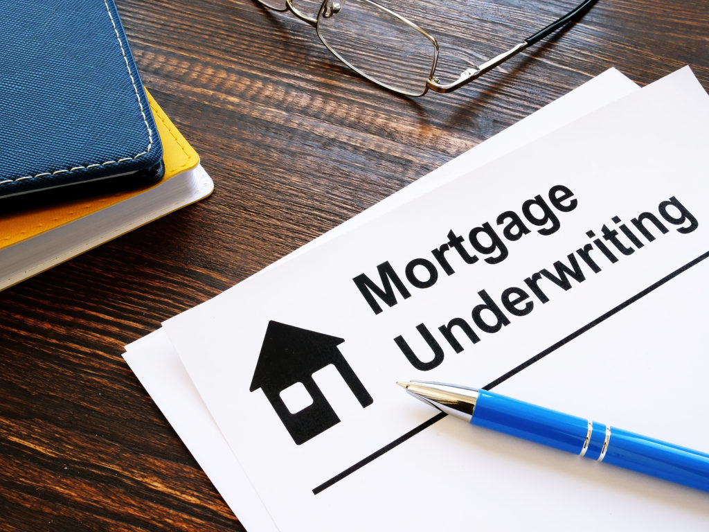 mortgage underwriter